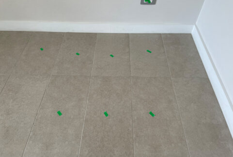 Azulejo mal instalado